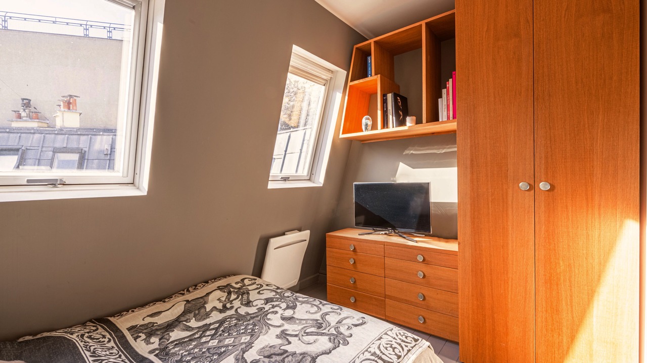 Photo of Bedroom in 8th Arrondissement
