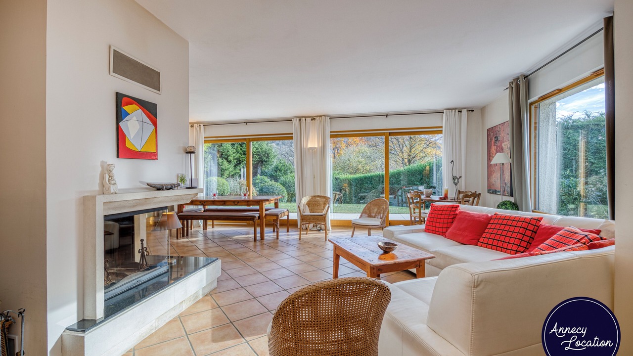 Photo of Livingroom in Bluffy