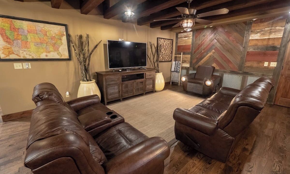 Photo of Livingroom in Big Cedars