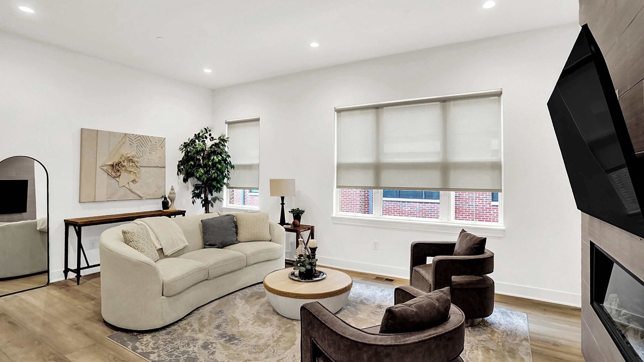 Photo of Livingroom in Lockerbie Square