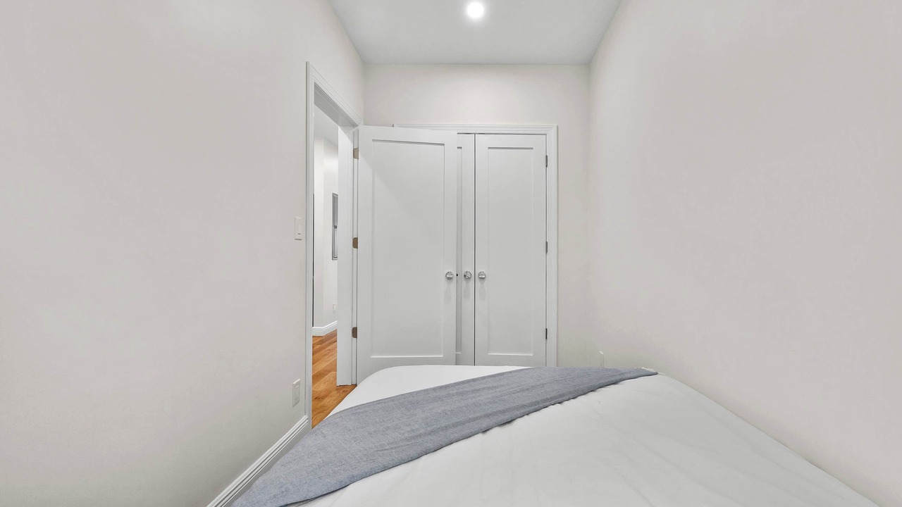 Photo of Bedroom in Carroll Gardens