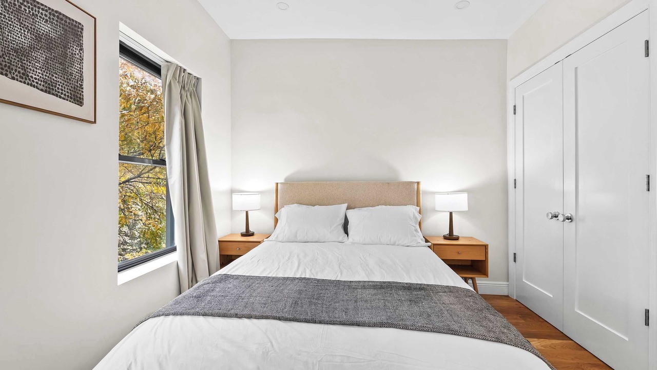 Photo of Bedroom in Carroll Gardens