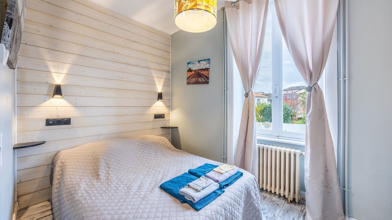 Photo of Bedroom in Montournais