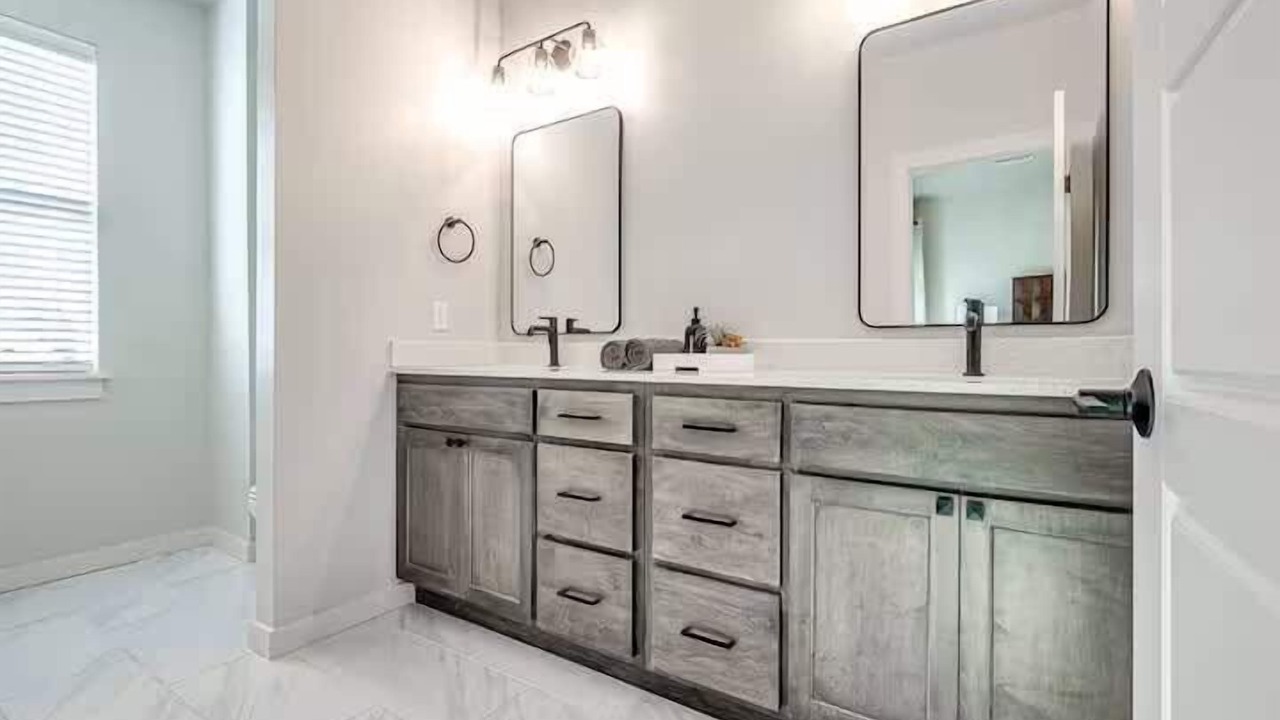 Photo of Bathroom in Central Oklahoma City