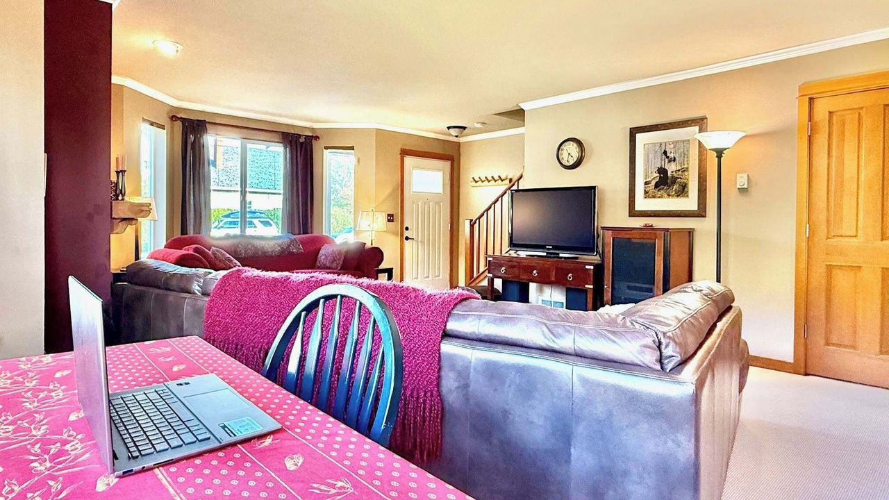 Photo of Livingroom in Cle Elum