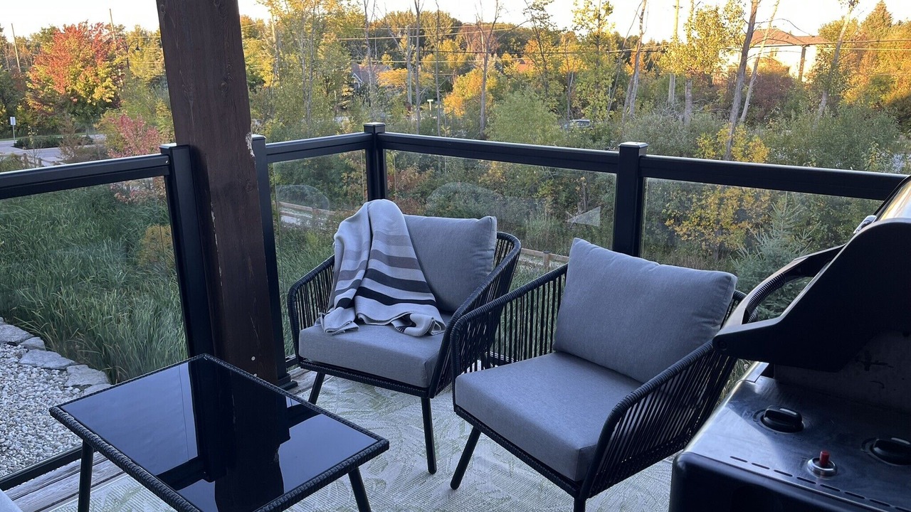 Photo of Patio Balcony in Glen Huron