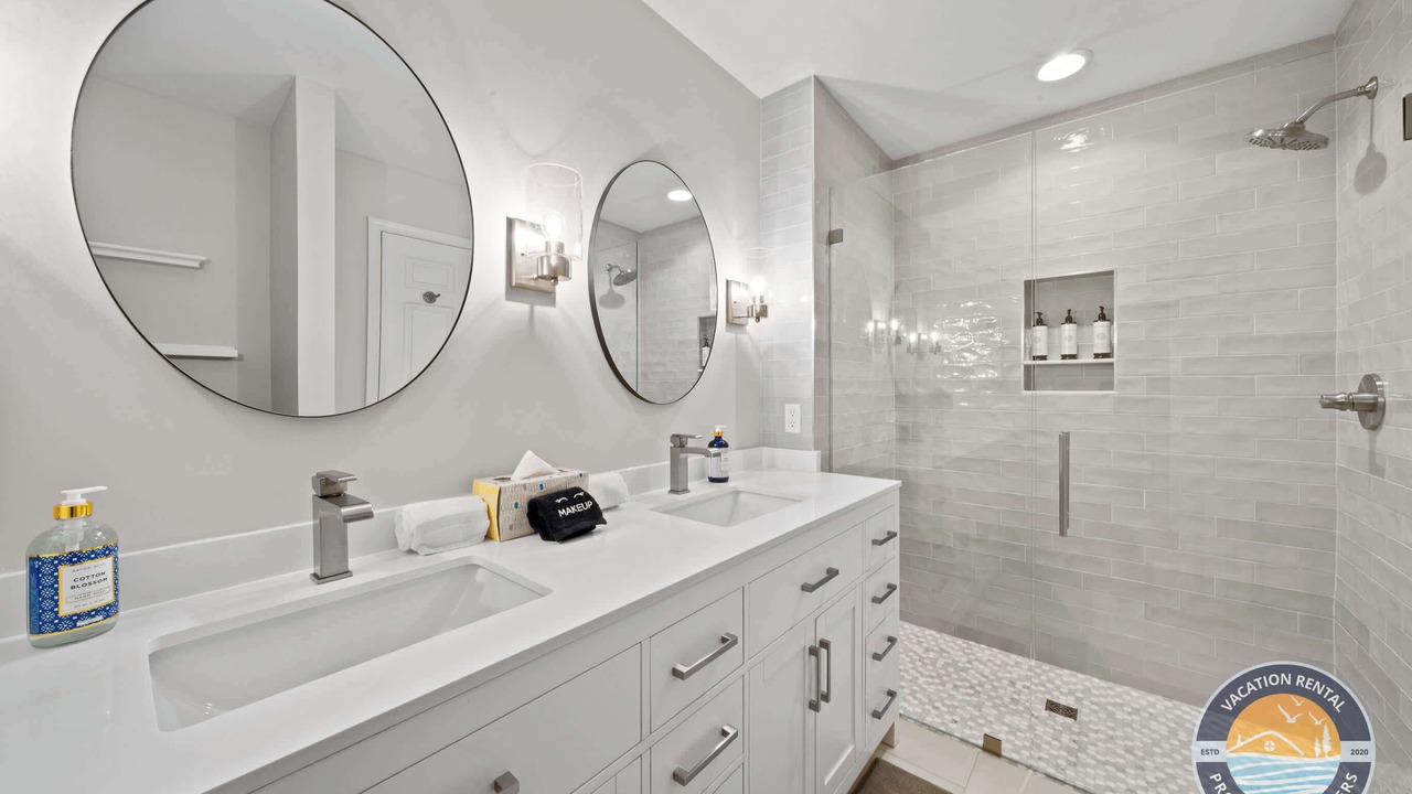 Photo of Bathroom in Fontana-on-Geneva Lake