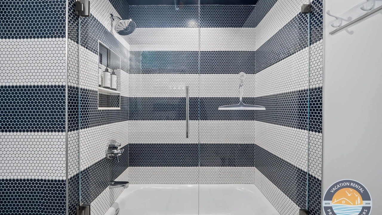 Photo of Bathroom in Fontana-on-Geneva Lake