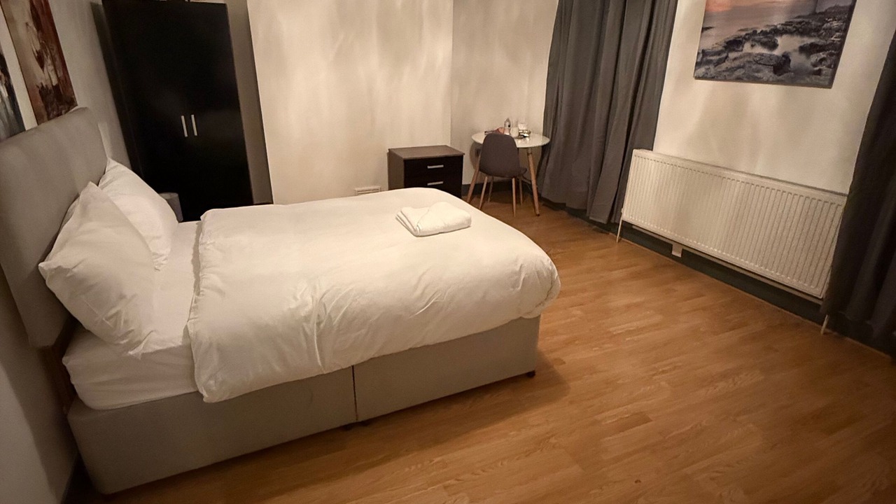 Photo of Bedroom in Highbury West