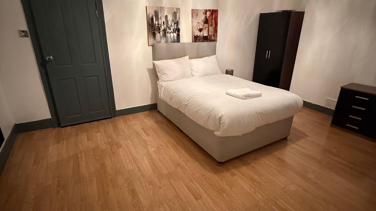 Photo of Bedroom in Highbury West