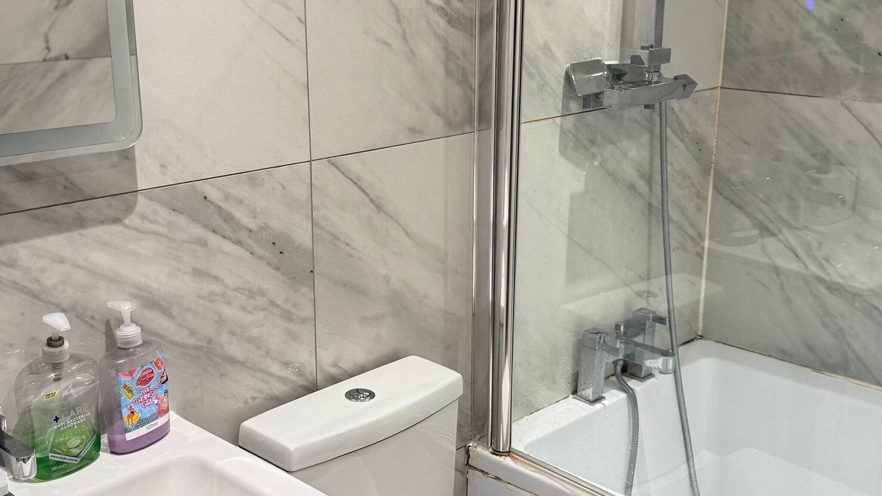 Photo of Bathroom in West Finchley