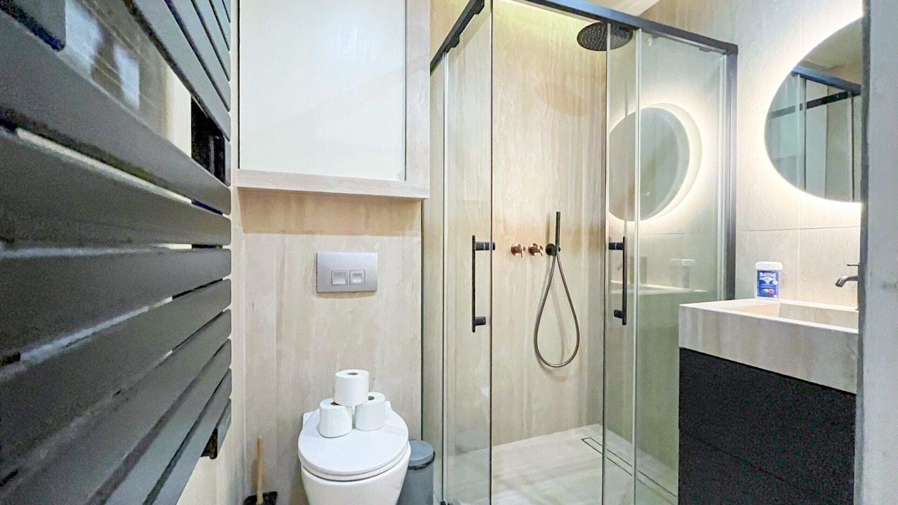 Photo of Bathroom in Madeleine
