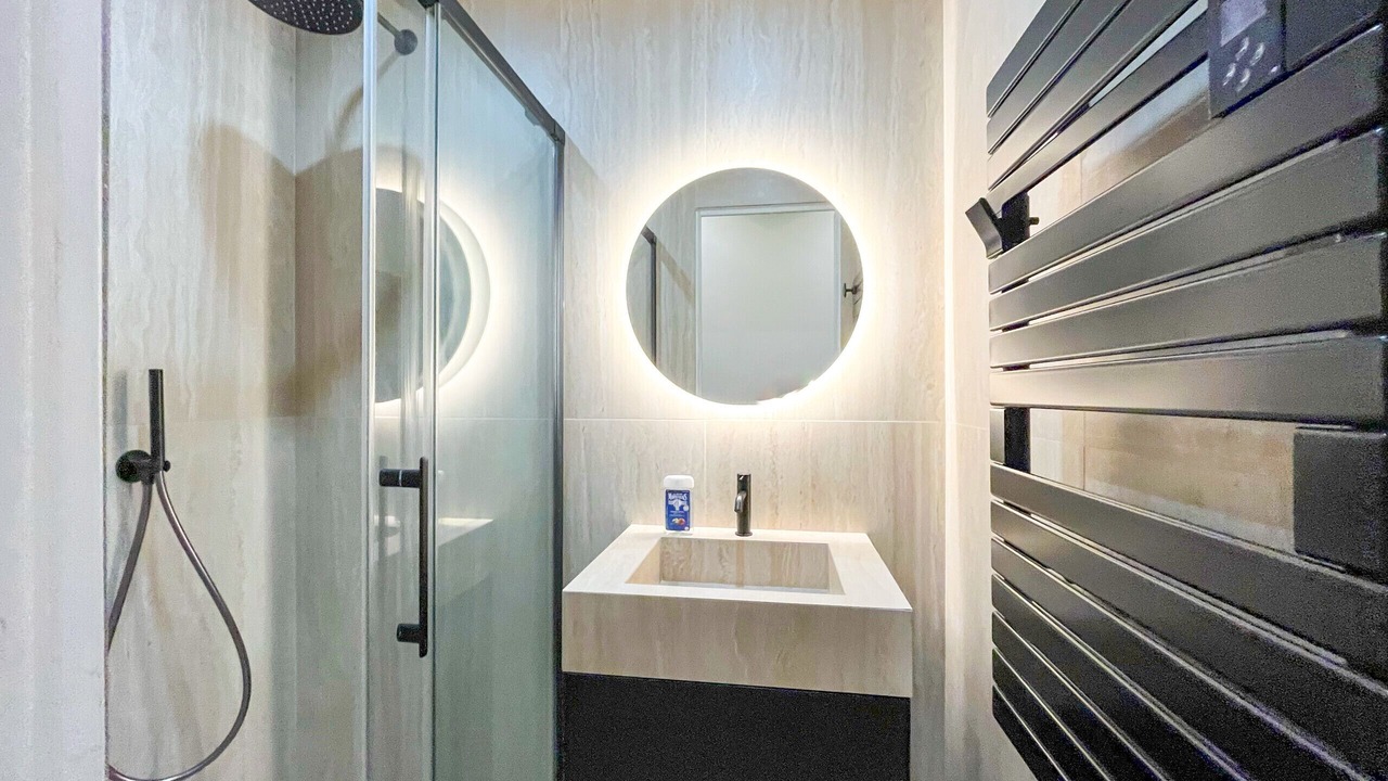 Photo of Bathroom in Madeleine