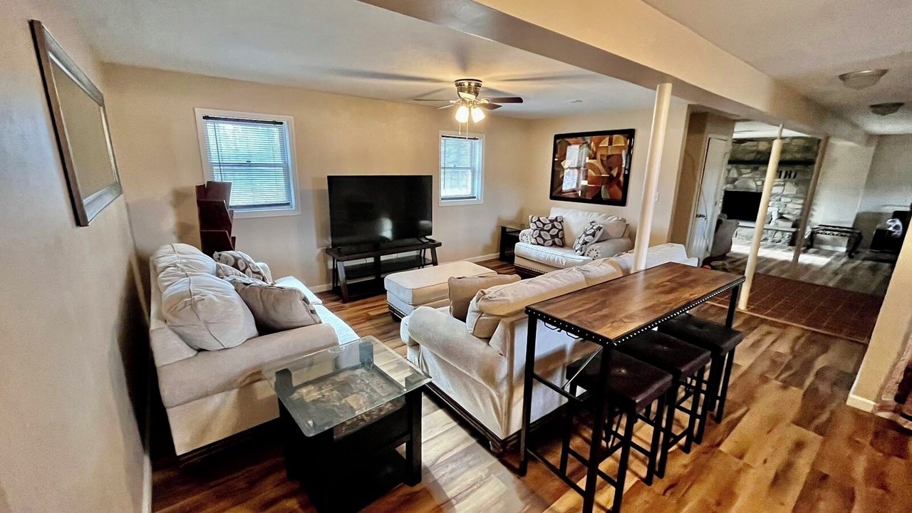 Photo of Livingroom in Albrightsville