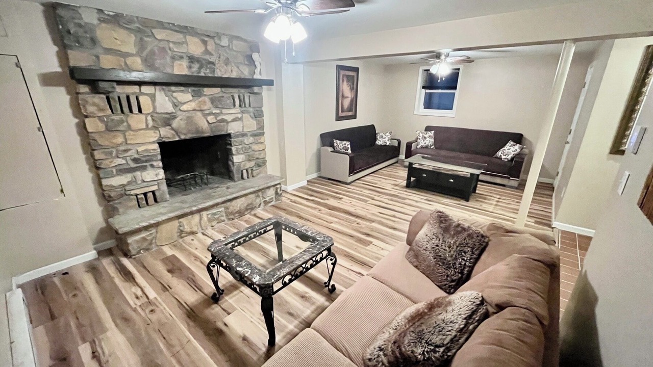 Photo of Livingroom in Albrightsville