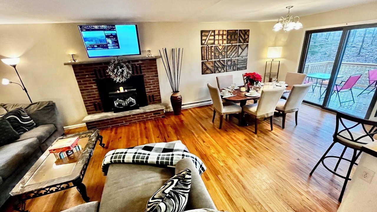 Photo of Livingroom in Albrightsville