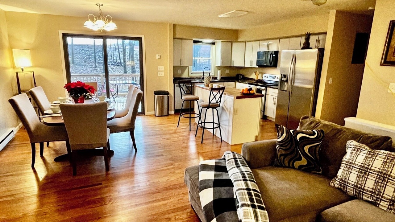 Photo of Livingroom in Albrightsville