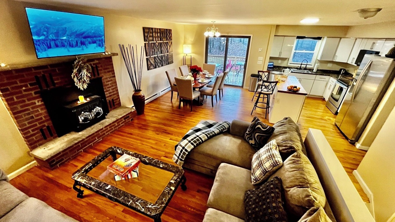 Photo of Livingroom in Albrightsville