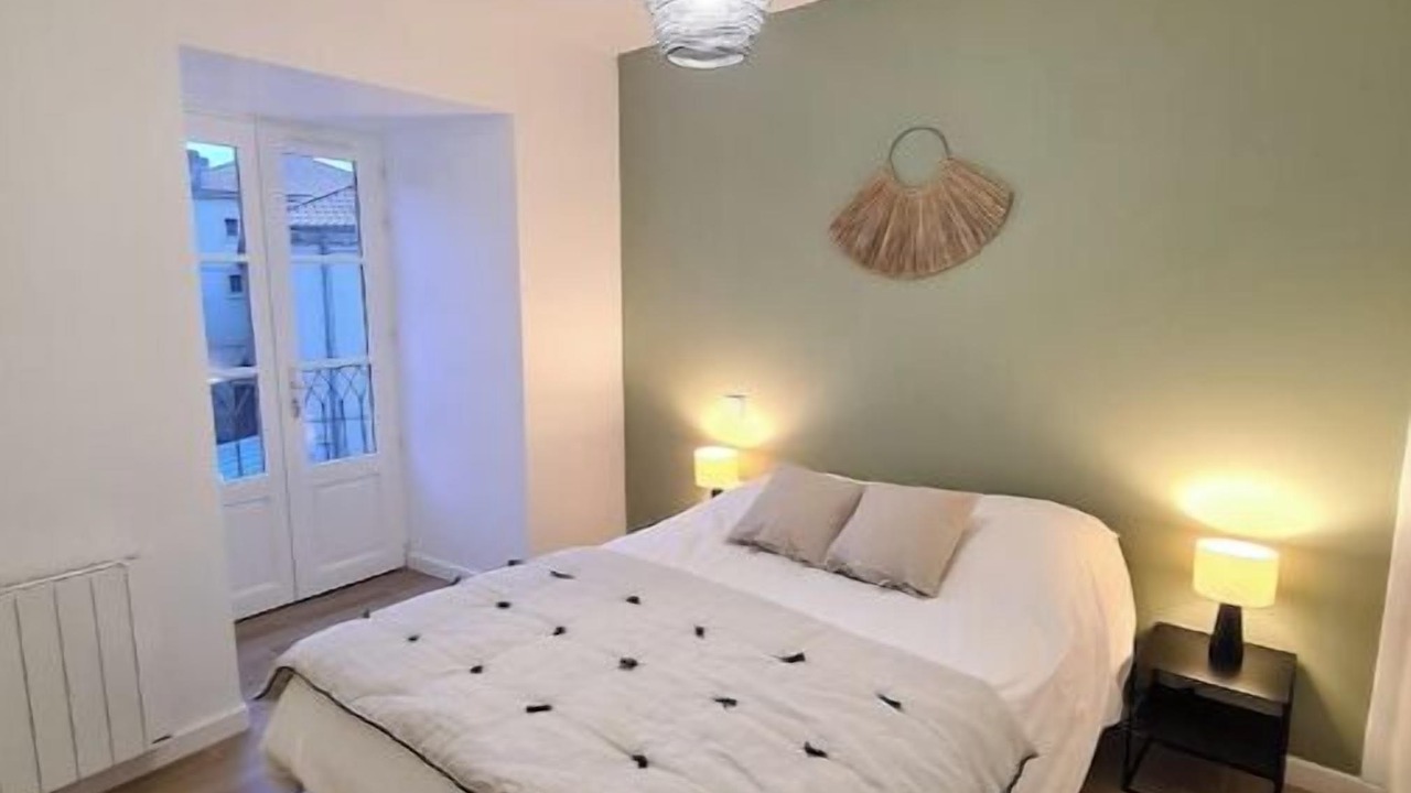 Photo of Bedroom in Taulignan