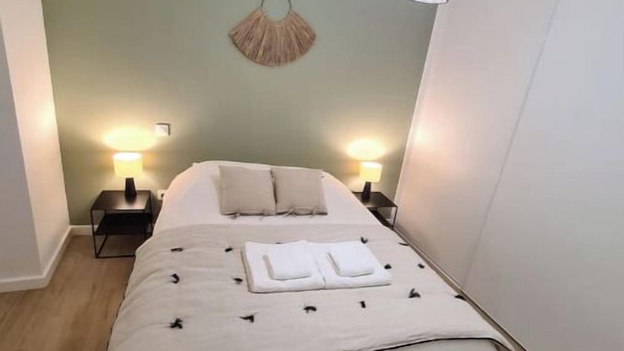 Photo of Bedroom in Taulignan