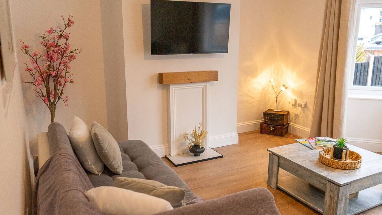 Photo of Livingroom in Wigston