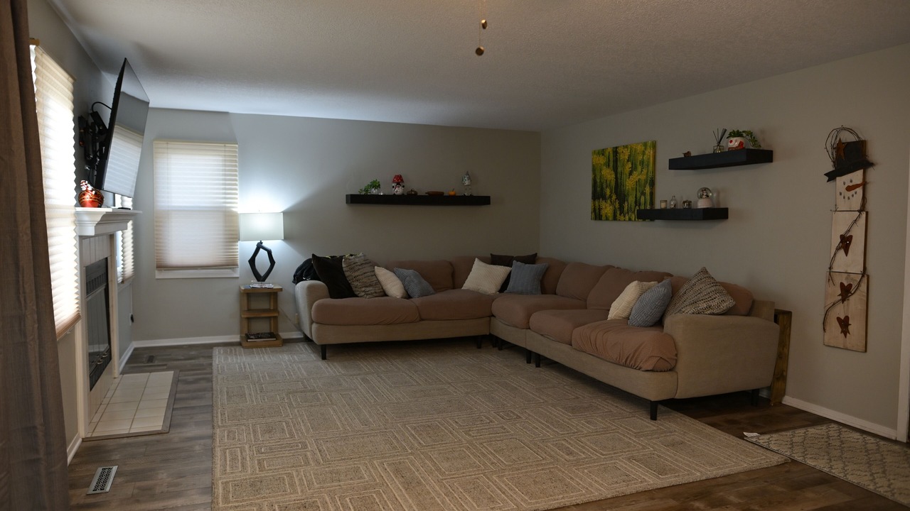 Photo of Livingroom in Urbandale