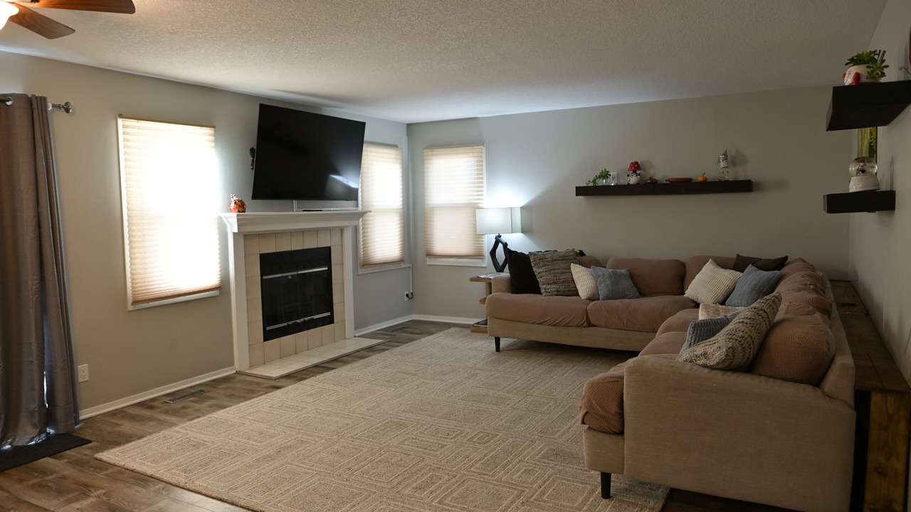 Photo of Livingroom in Urbandale