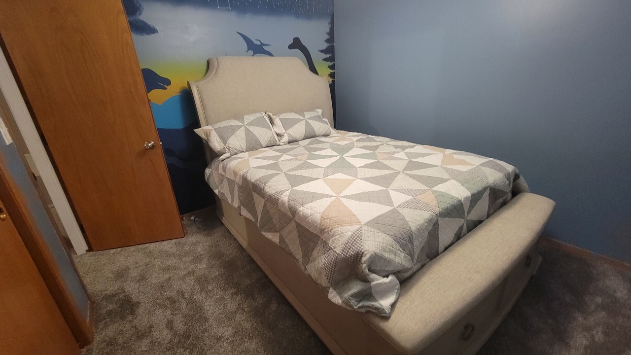 Photo of Bedroom in Urbandale