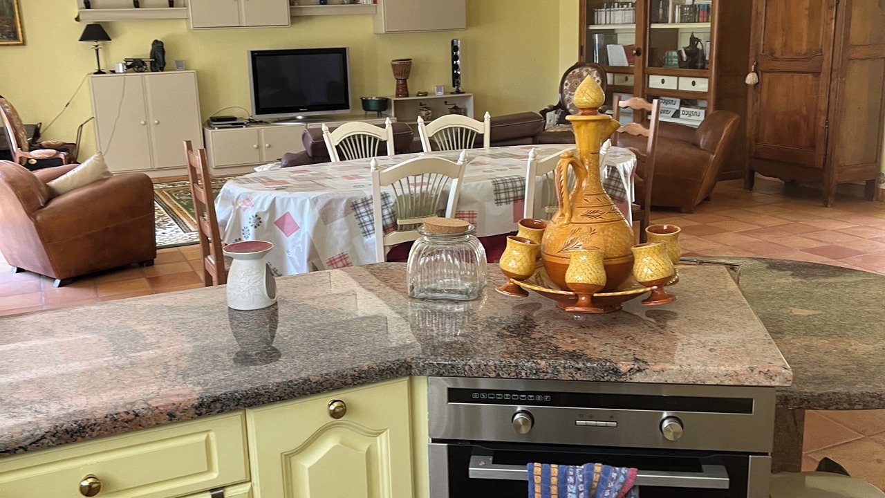 Photo of Kitchen in Saint-Cyr-la-Roche
