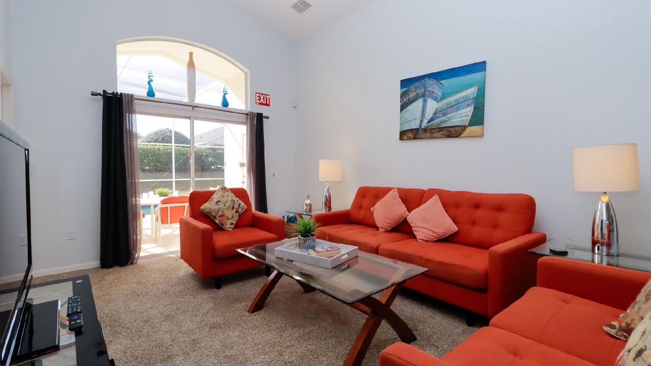 Photo of Livingroom in Westbury