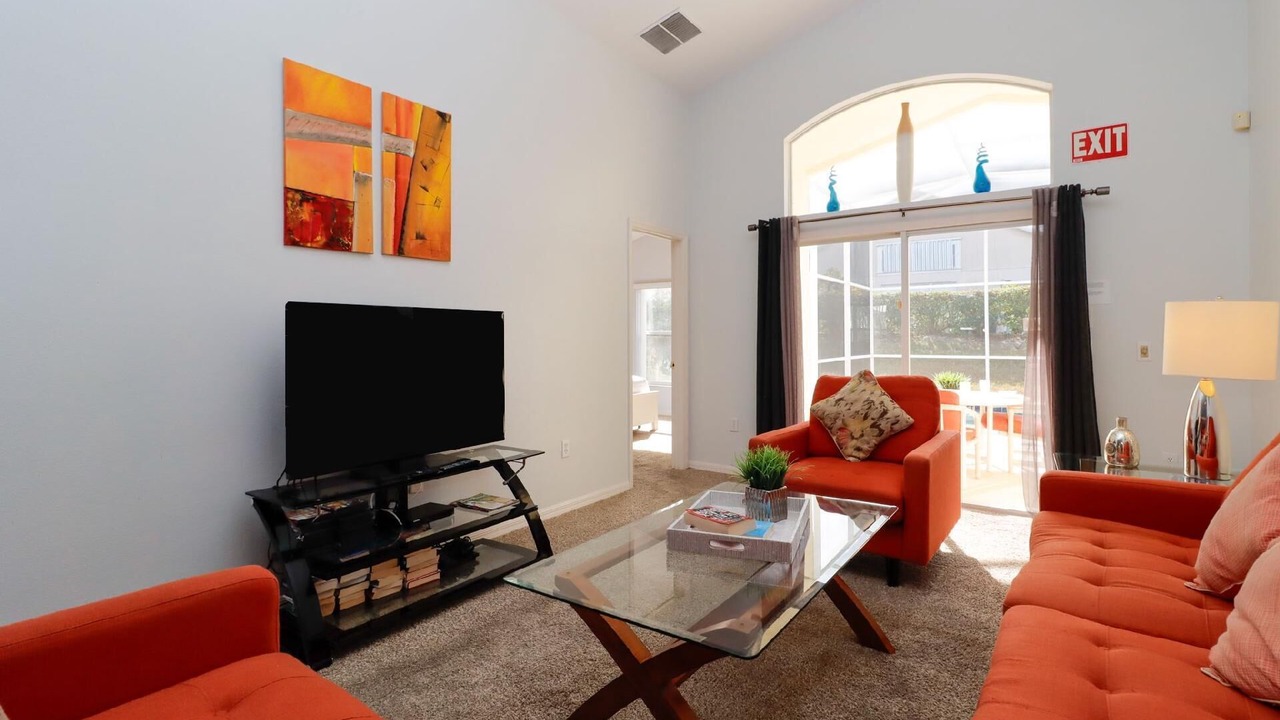 Photo of Livingroom in Westbury