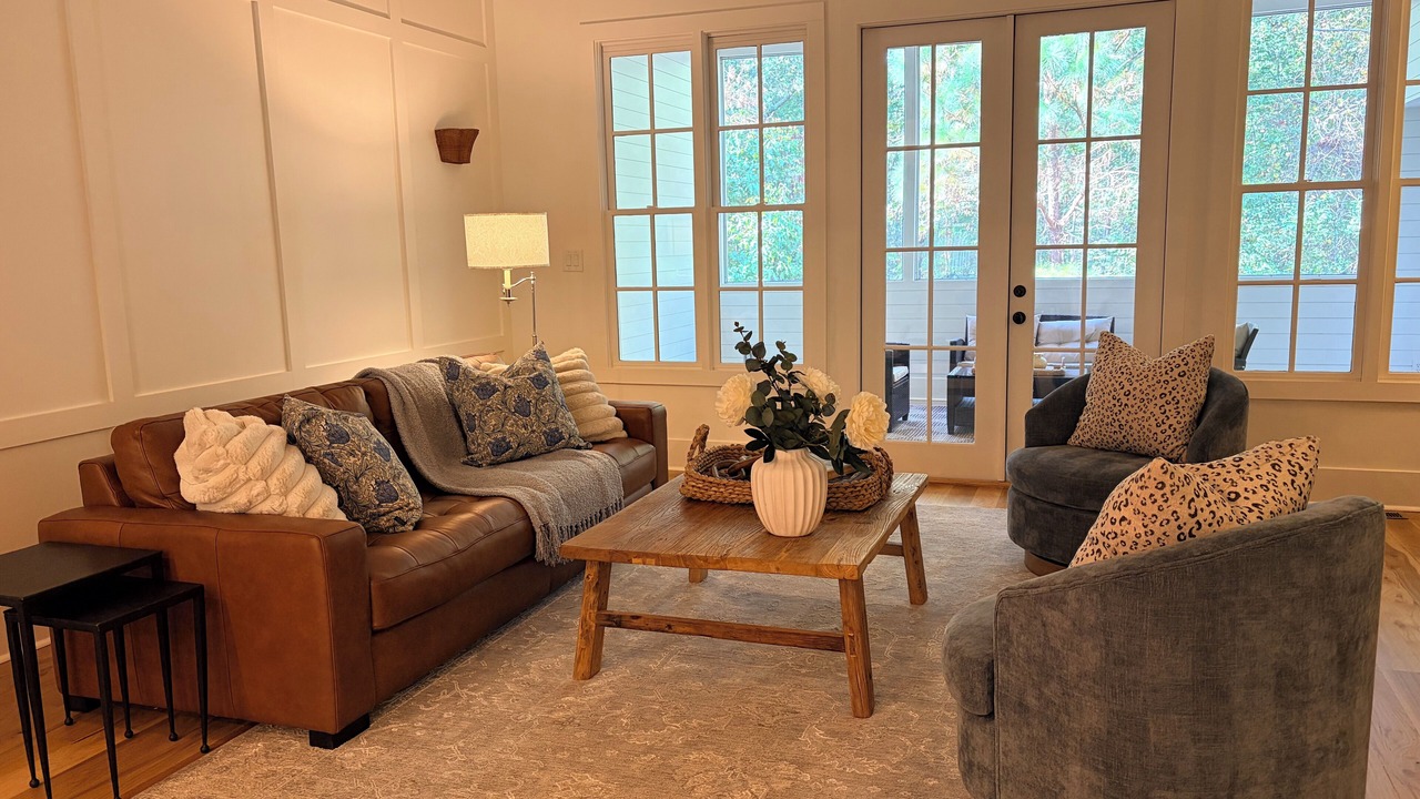 Photo of Livingroom in Chattahoochee Hills