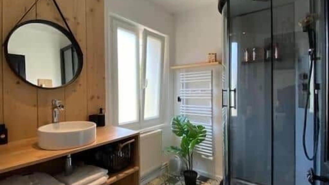 Photo of Bathroom in Ligny-sur-Canche