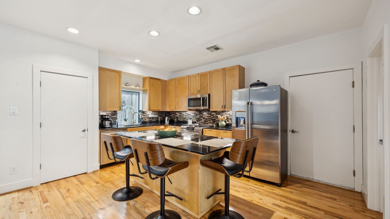 Photo of Kitchen in Washington Ave./ Memorial Park