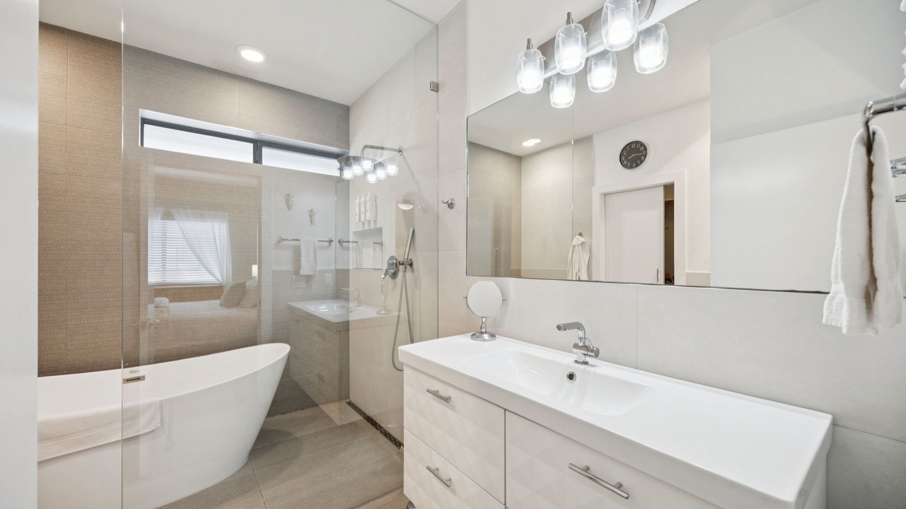Photo of Bathroom in Washington Ave./ Memorial Park