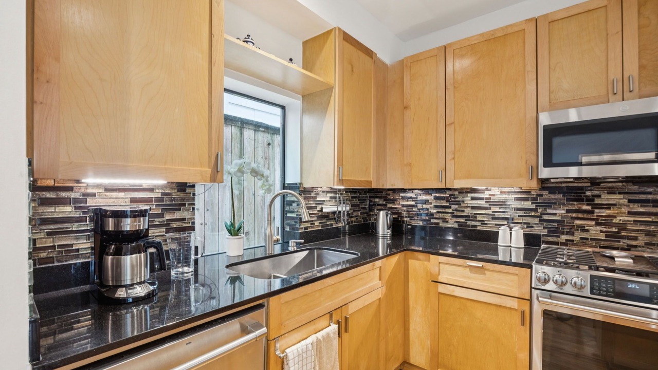 Photo of Kitchen in Washington Ave./ Memorial Park