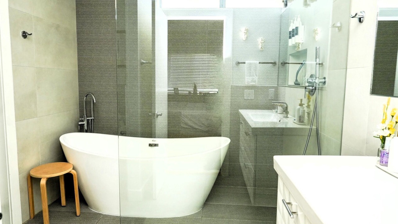 Photo of Bathroom in Washington Ave./ Memorial Park