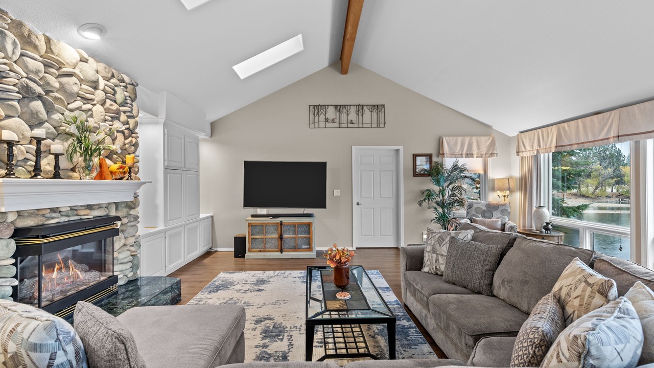 Photo of Livingroom in Hayden View Estates