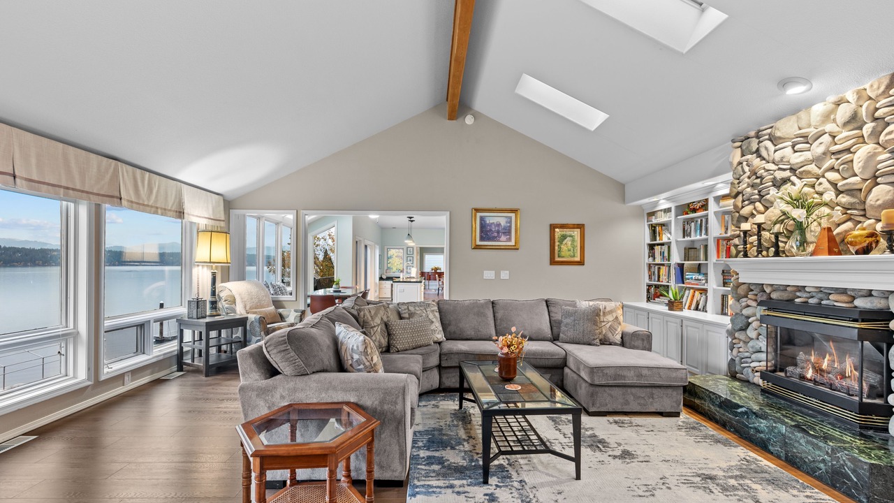 Photo of Livingroom in Hayden View Estates
