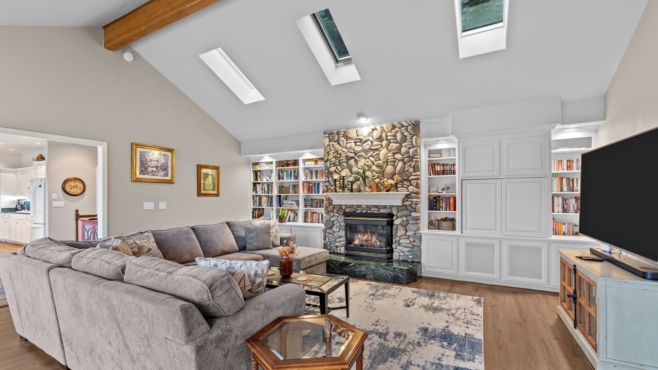 Photo of Livingroom in Hayden View Estates