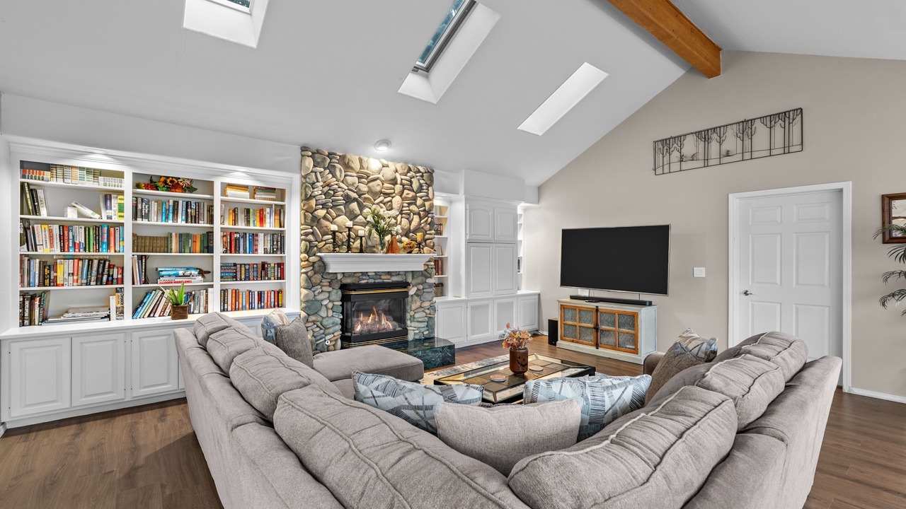Photo of Livingroom in Hayden View Estates