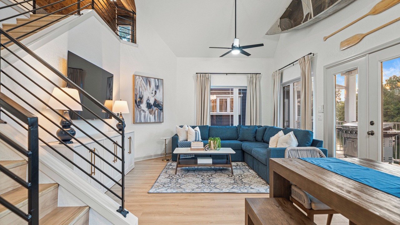 Photo of Livingroom in Mid America