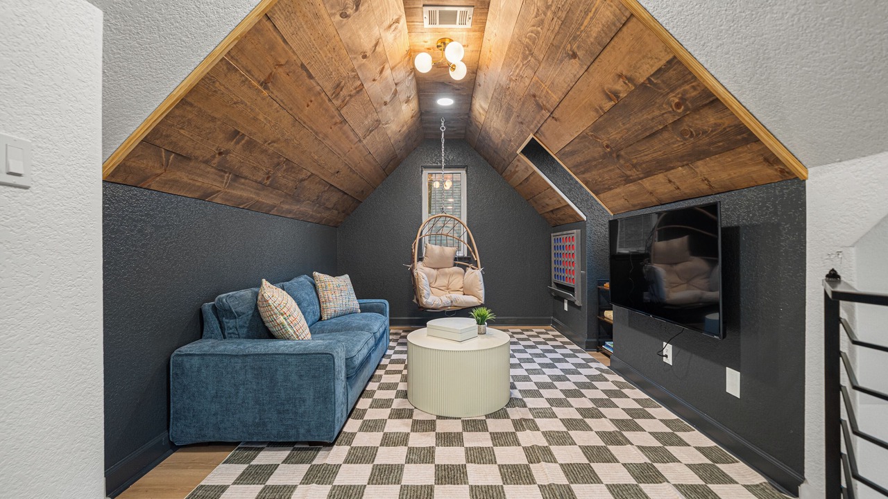 Photo of Livingroom in Mid America