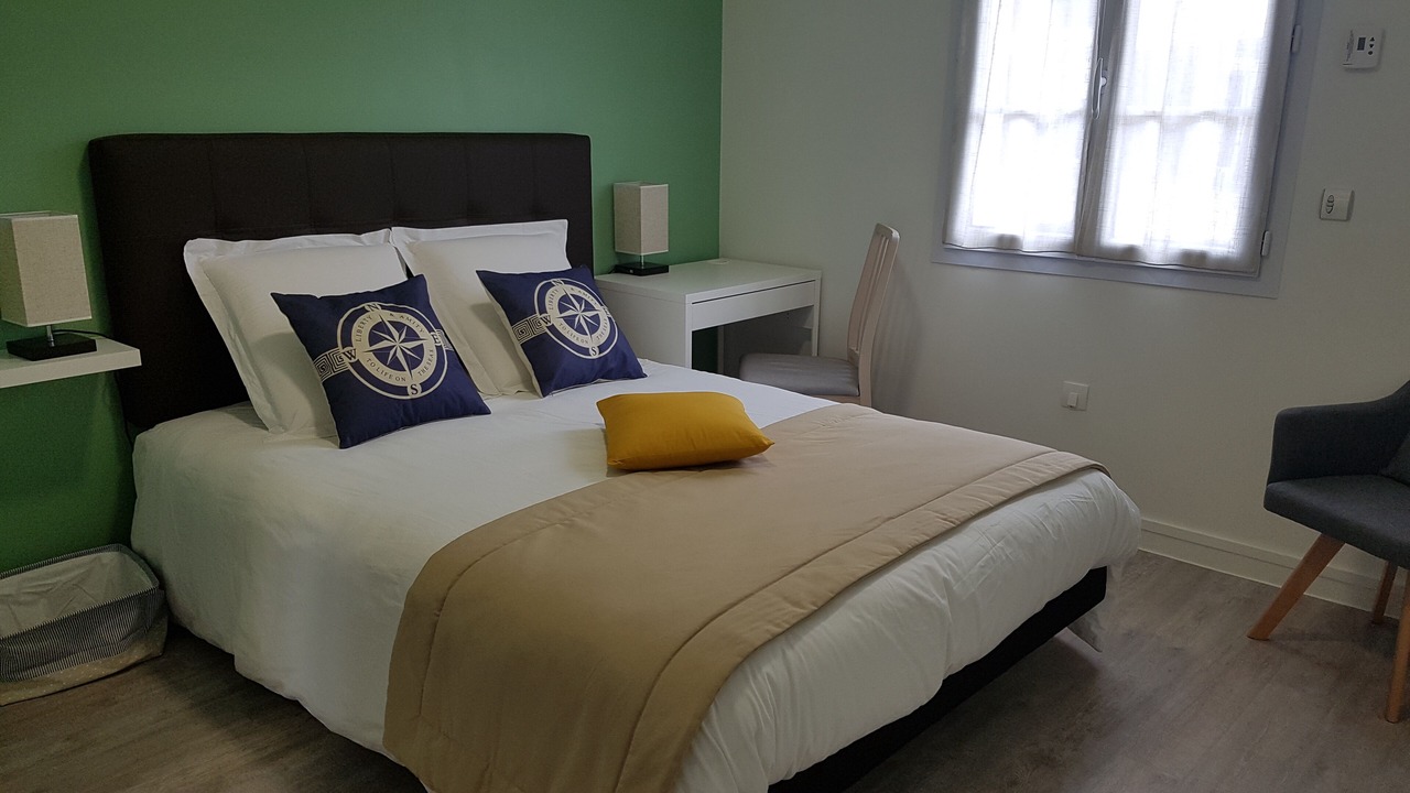 Photo of Bedroom in Les Mureaux