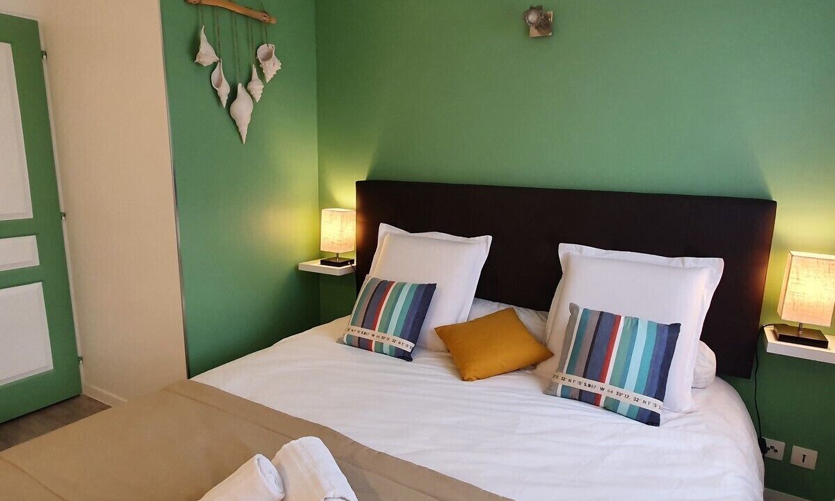 Photo of Bedroom in Les Mureaux