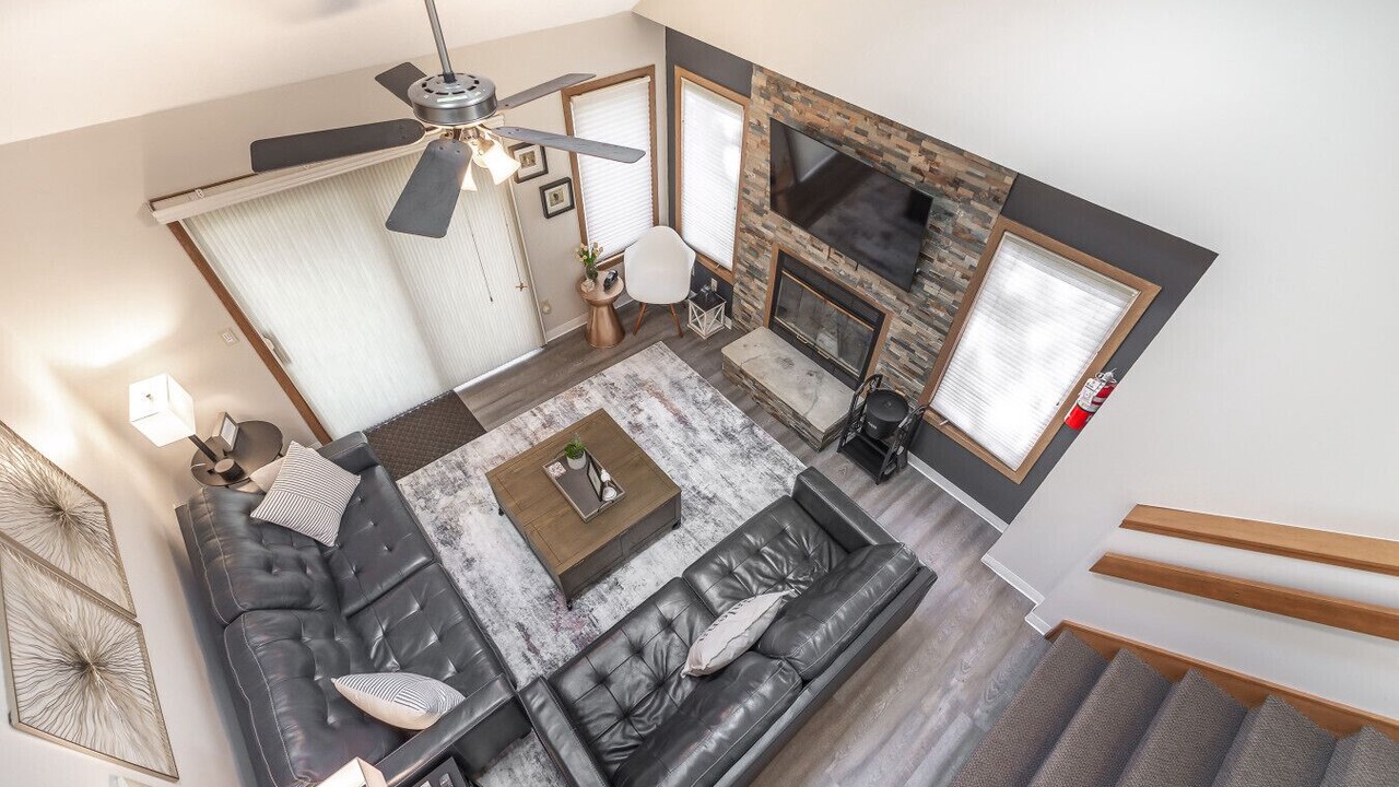 Photo of Livingroom in The Galena Territory