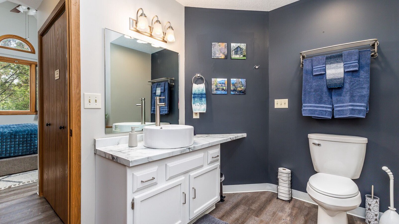 Photo of Bathroom in The Galena Territory