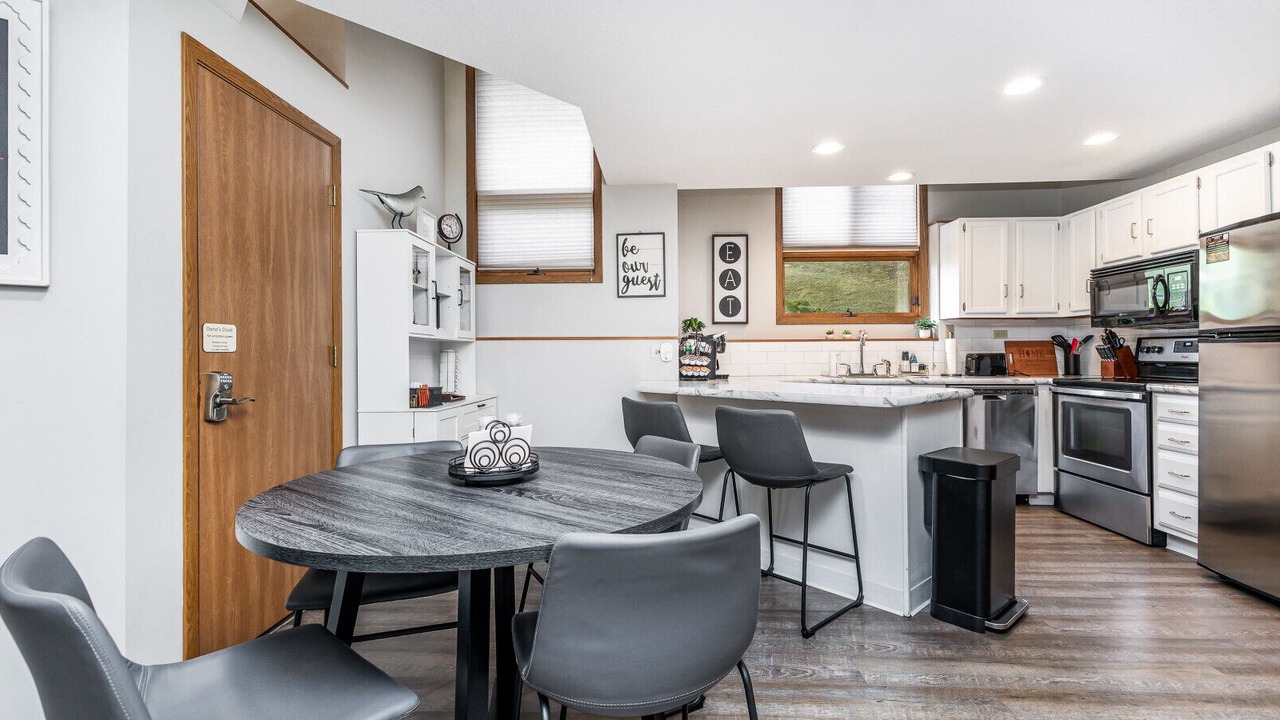 Photo of Kitchen in The Galena Territory