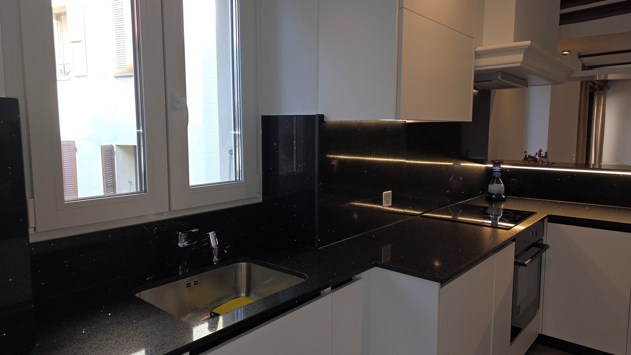 Photo of Kitchen in Montreux City Centre