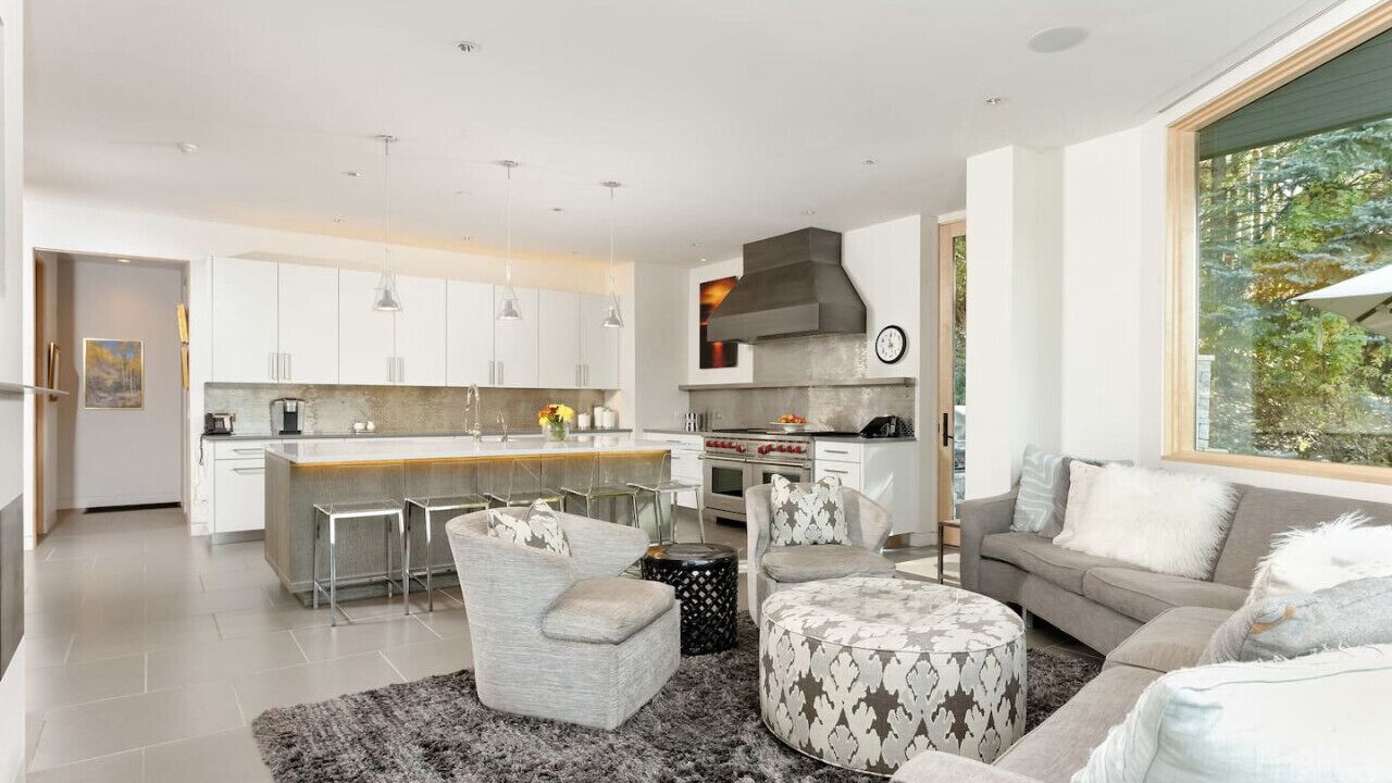 Photo of Livingroom in Aspen